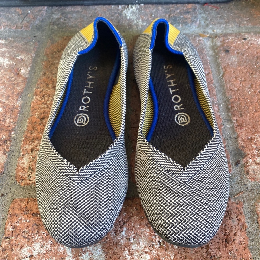 Rothy’s Shale Ribbon Yellow Stripe Round Toe - SZ 8